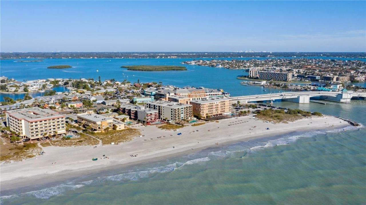 Oceanfront View Of Madeira Beach, Steps To The Beach - Madeira Norte Condo St. Pete Beach Exterior photo