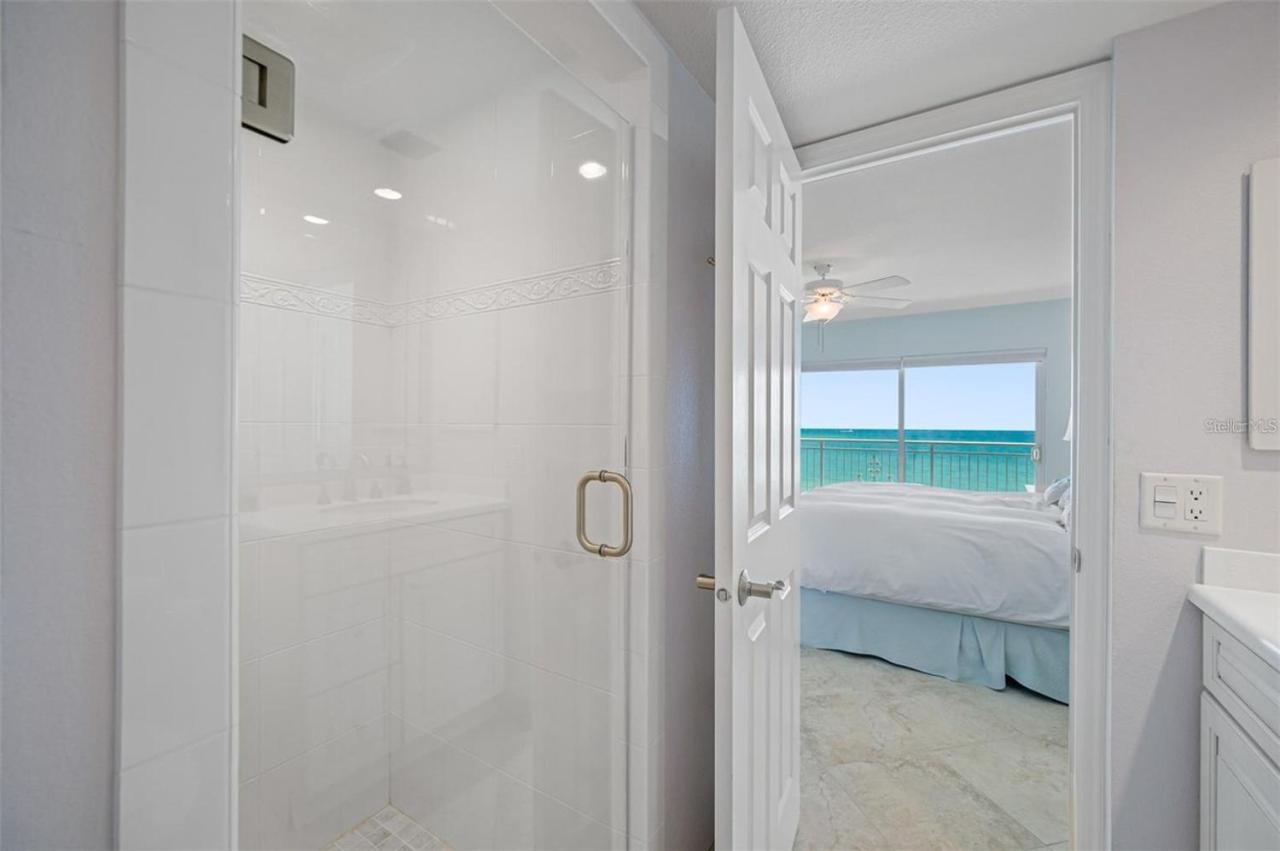 Oceanfront View Of Madeira Beach, Steps To The Beach - Madeira Norte Condo St. Pete Beach Exterior photo