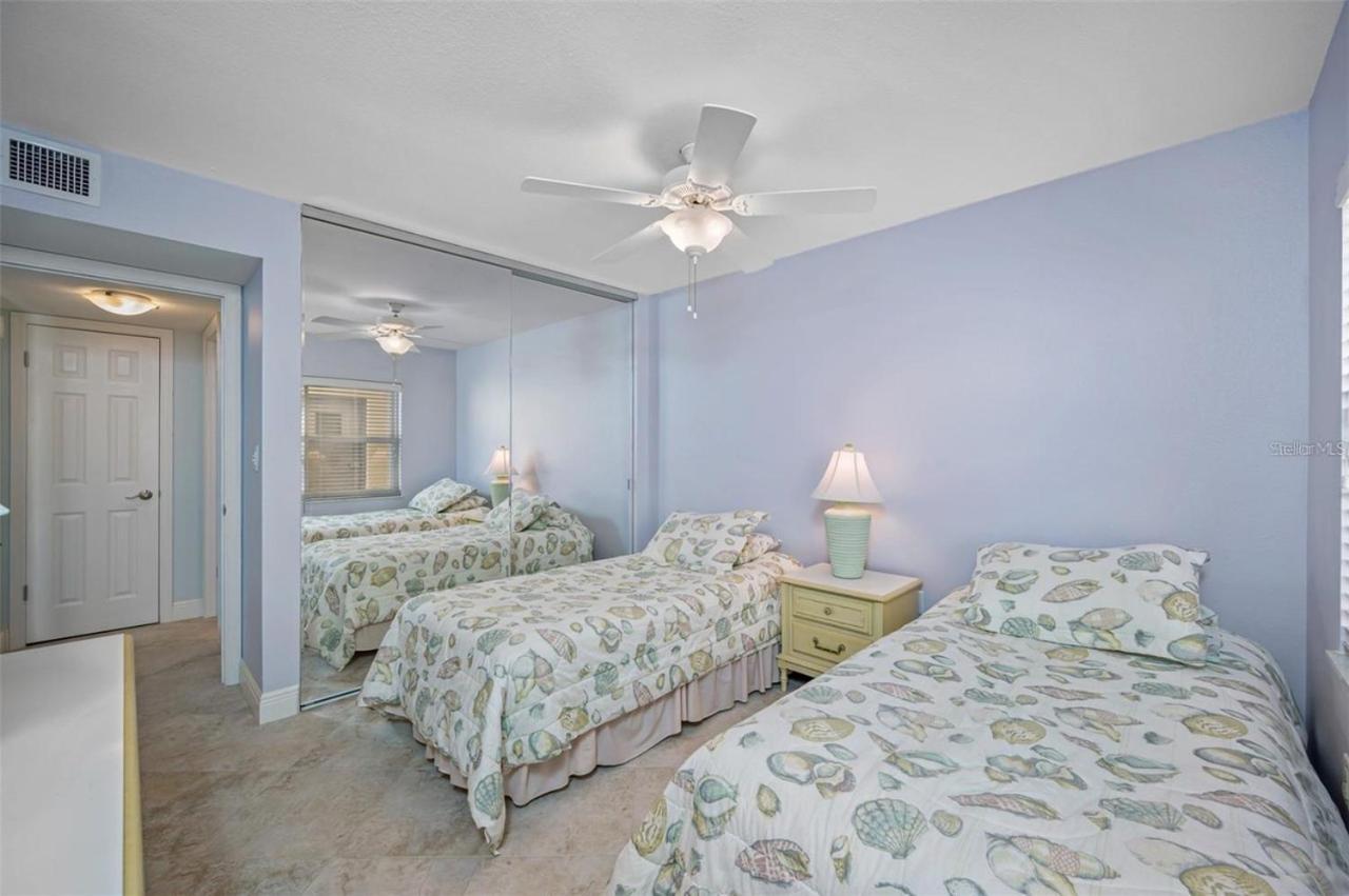 Oceanfront View Of Madeira Beach, Steps To The Beach - Madeira Norte Condo St. Pete Beach Exterior photo