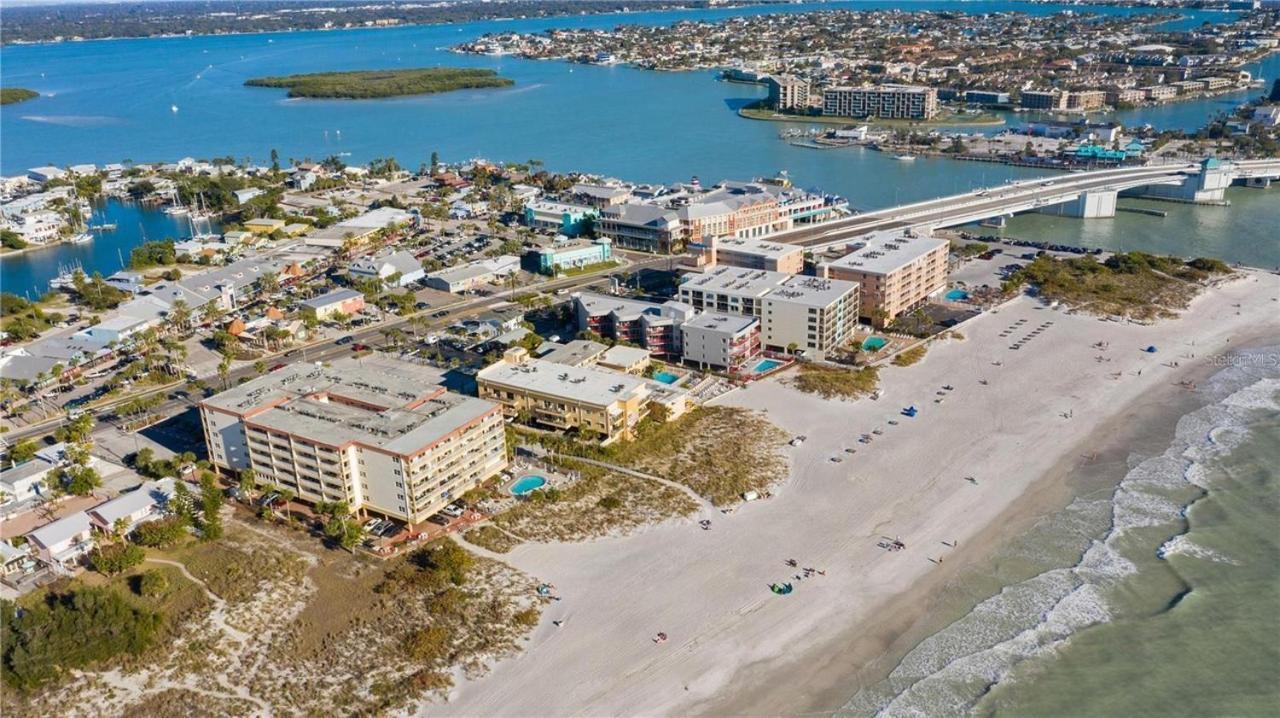 Oceanfront View Of Madeira Beach, Steps To The Beach - Madeira Norte Condo St. Pete Beach Exterior photo